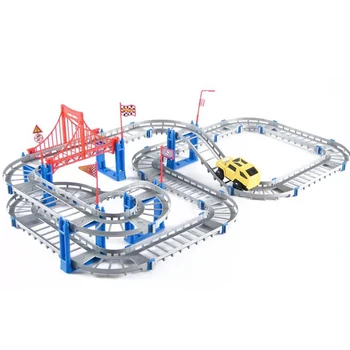 73Pcs de Curse Electric feroviar, Auto Copii sina de Tren Model de Jucărie Copil de Cale Ferată Curse de Transport Rutier Clădire Slot Seturi