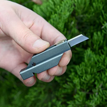 EDC Mini Detasabila Fluier Cuțit Portabil de Tăiere Hârtie Multi-funcție Mini Lama Cutite de Buzunar din Alamă Inel de chei briceag B