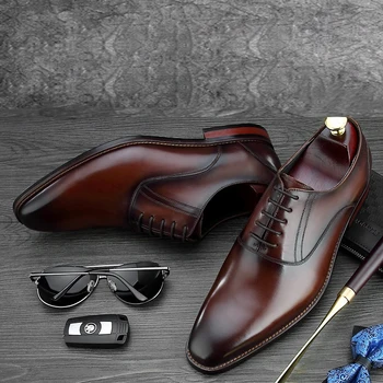 Wincheer 2019 OEM logo-ul personalizat de mai multe culori de afaceri de moda rochie neagra clasica din piele pantofi formale bărbați pantofi de design personalizat