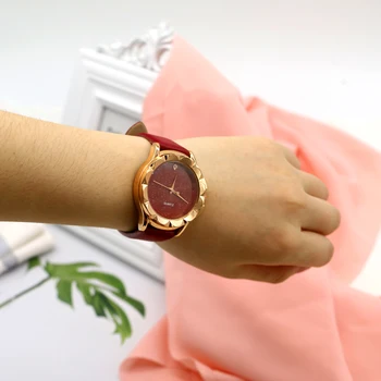 MNWT Brand de Lux pentru Femei Ceasuri Doamnelor Roșu Curea din Piele Cuarț Ceasuri de mână de Moda de sex Feminin Rochie Ceas Reloj Mujer Ceas