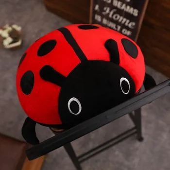 Drăguț jucărie de pluș moale ladybird, gărgăriță insecte ține papusa perna noutate copii cadou de ziua de nastere