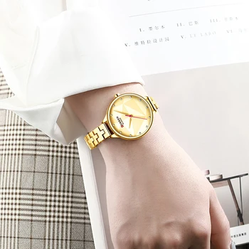 CURREN, Elegant Cuarț Ceasuri pentru Femei Creative Design Ceas cu carcasa din Otel Inoxidabil de sex Feminin Ceas Doamnelor Rochie Brățară Ceas