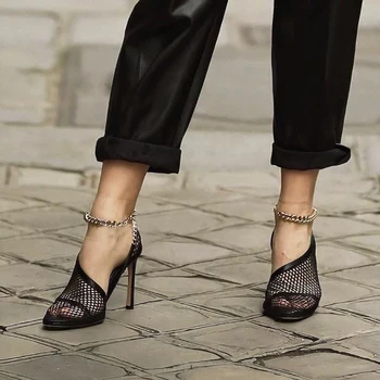 Femei Sexy Sandale Gol De Aer Ochiurilor De Plasă Pantofi Cu Tocuri Subtiri De Mare Lanț De Design Alunecare Pe Petrecere Pompe De Sandale De Moda Dantelă Pantofi Elegante