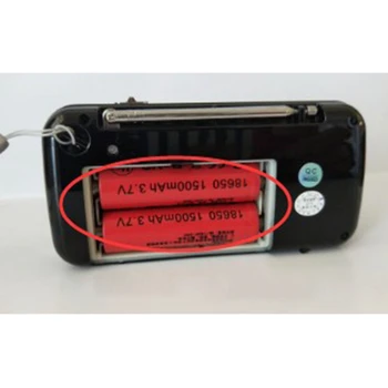 MP3 Music Player Difuzor Portabil Mini Radio FM Auto Scanare cu Baterie 18650 și Slot pentru Card TF si Lanterna