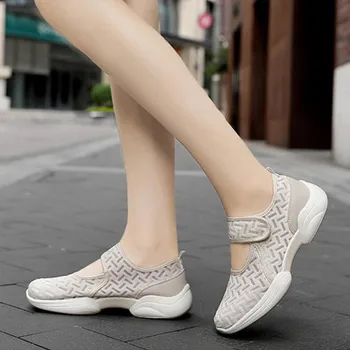 Noul pantof sport plus dimensiune nouă de pantofi pentru femei ochiurilor de plasă respirabil mama pantofi de mers pe jos ușor de sport pantofi casual pantofi vulcanizat