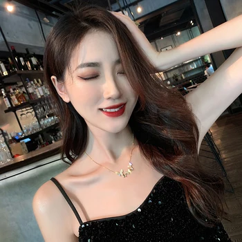 2020 Coreea De Noul Design De Moda Bijuterii Rafinat Cupru Încrustat Zircon Pandantiv Fluture Sexy Femeie Clavicula Colier