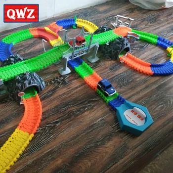 QWZ de cale Ferată Luminos Curse Flexibil Track Play Set Îndoiți Strălucire În Întuneric Electronice Lumină Pista de Curse Auto de BRICOLAJ, Jucarii Pentru Copii, Cadouri