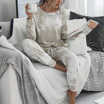 2020 Femei Pijamale Tie Dye Sleepwear Lounge Purta haine de casă Iarna Femei Pijama Set pentru Dormit cu Maneci Lungi pentru Femei Haine de Acasă
