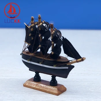 LUCKK 10CM Mini din Lemn Negru Piratii modele de Nave care Navighează de Copil Jucării de naștere. Tort Petrecere Accesorii Marine Miniatură Artizanat din Lemn